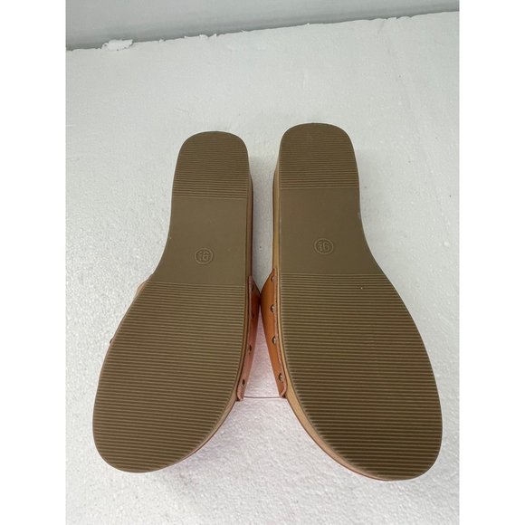 Universal Thread Natural Kora women's size 9.5 sandals slip on Faux Leather - Picture 2 of 16